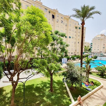 Roma 7 - Alquiler Solo Familias Apartment Playa de Gandia Exterior photo